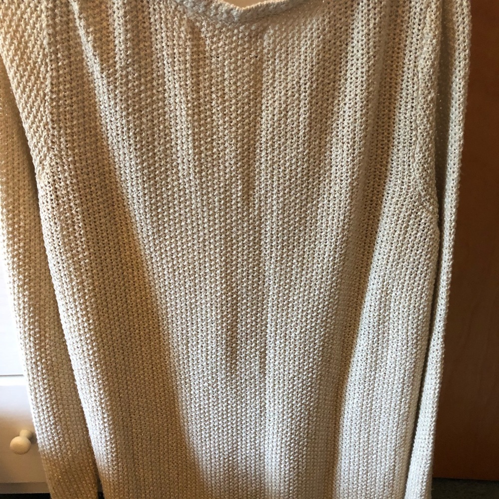 Bow Sweater - Picture 3 of 3